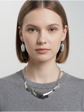 ABSTRACT STATEMENT NECKLACE WITH EARRING SET